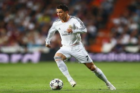 爱游戏-双线奏凯，纳达尔法网回归力克强敌，篮网客场全员爆发